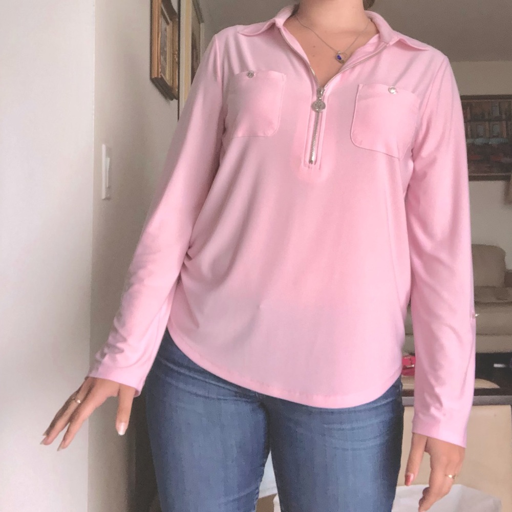 🌺3 for $30🌺 Super Soft ANNE KLEIN blouse